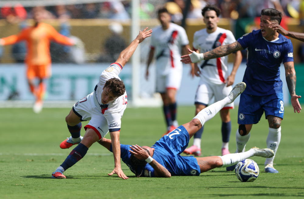 谷让球员更 谷让球员更