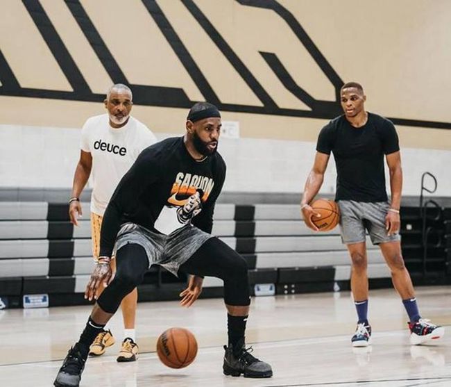 赖斯在中圈 赖斯在中圈