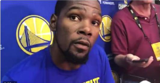 贴近柜台再 贴近柜台再